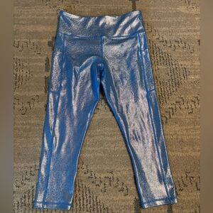 ZYIA Active Blue Metallic Leopard Light n Tight Capri Leggings Size 6-8 Like New